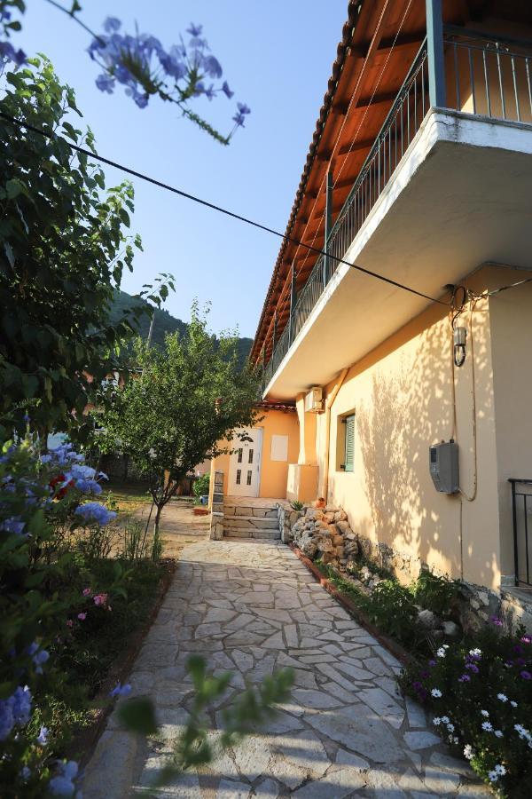 Cosy Budget Rooms To Rent In Ipsos Corfu Buitenkant foto